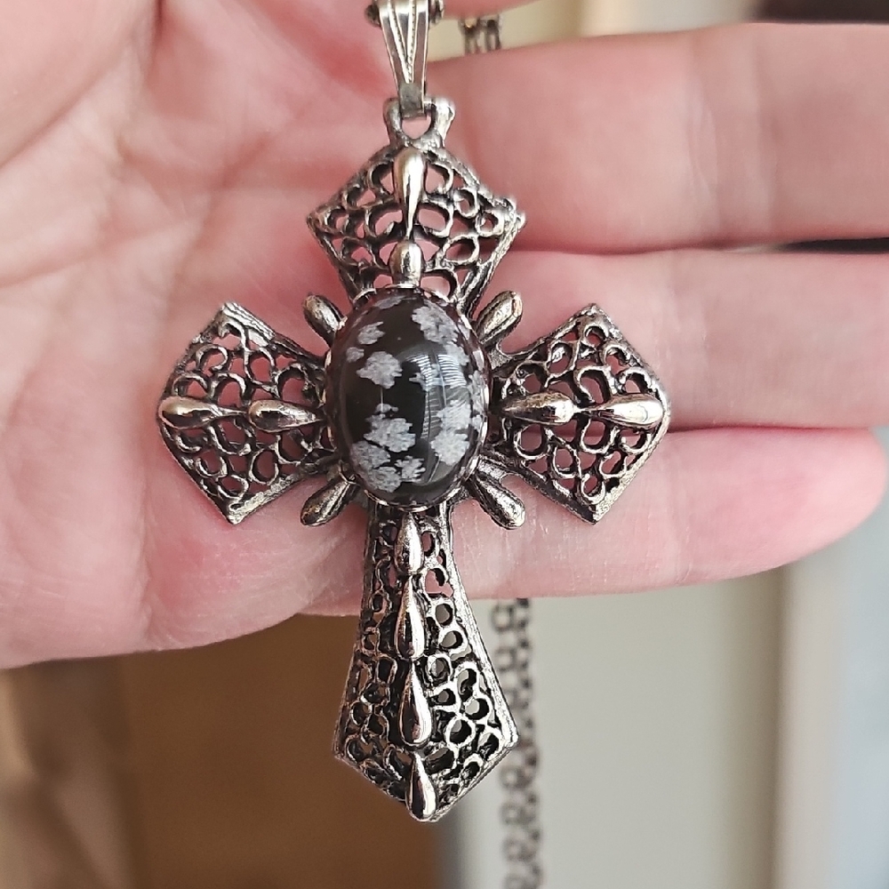 Vintage Handcrafted Silver Cross With snowflake Obsidian Stone